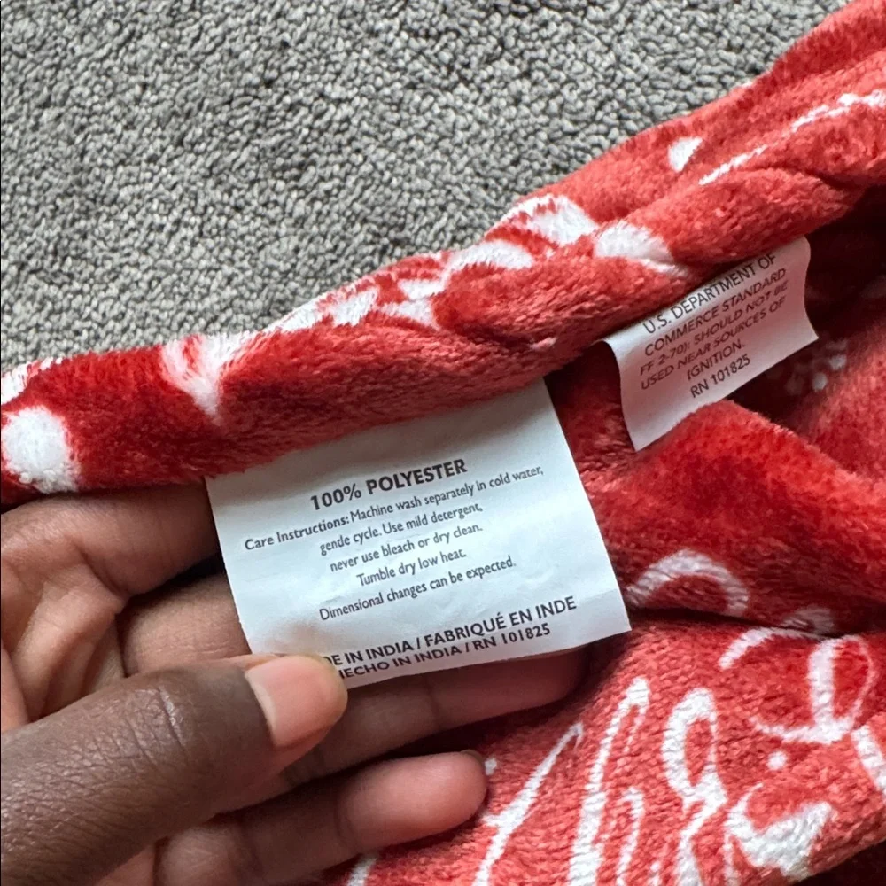 Lebra Home Red Merry Christmas Plush Throw Blanket